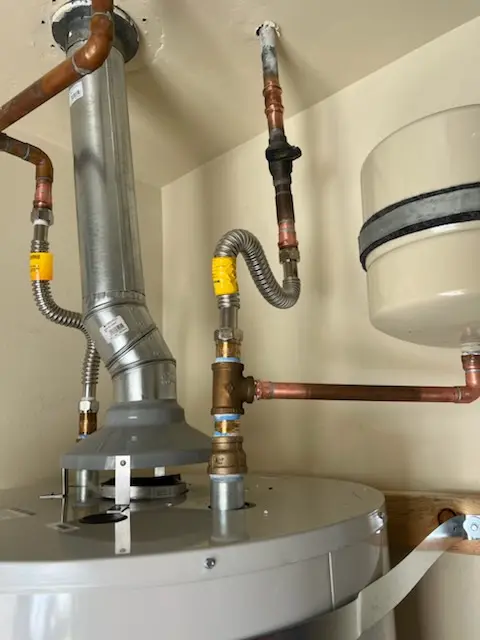 Water heater installation and plumbing repair in South Utica